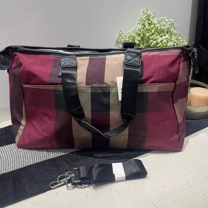 Ladies Stylish Travel Bag